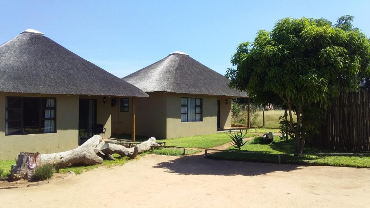 Mbabat Bongan Safari Lodge מראה חיצוני תמונה