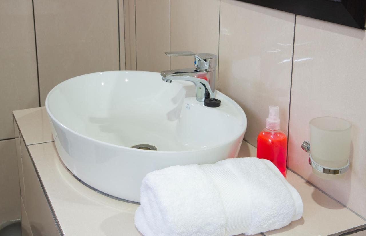 Mbabat Bongan Safari Lodge מראה חיצוני תמונה